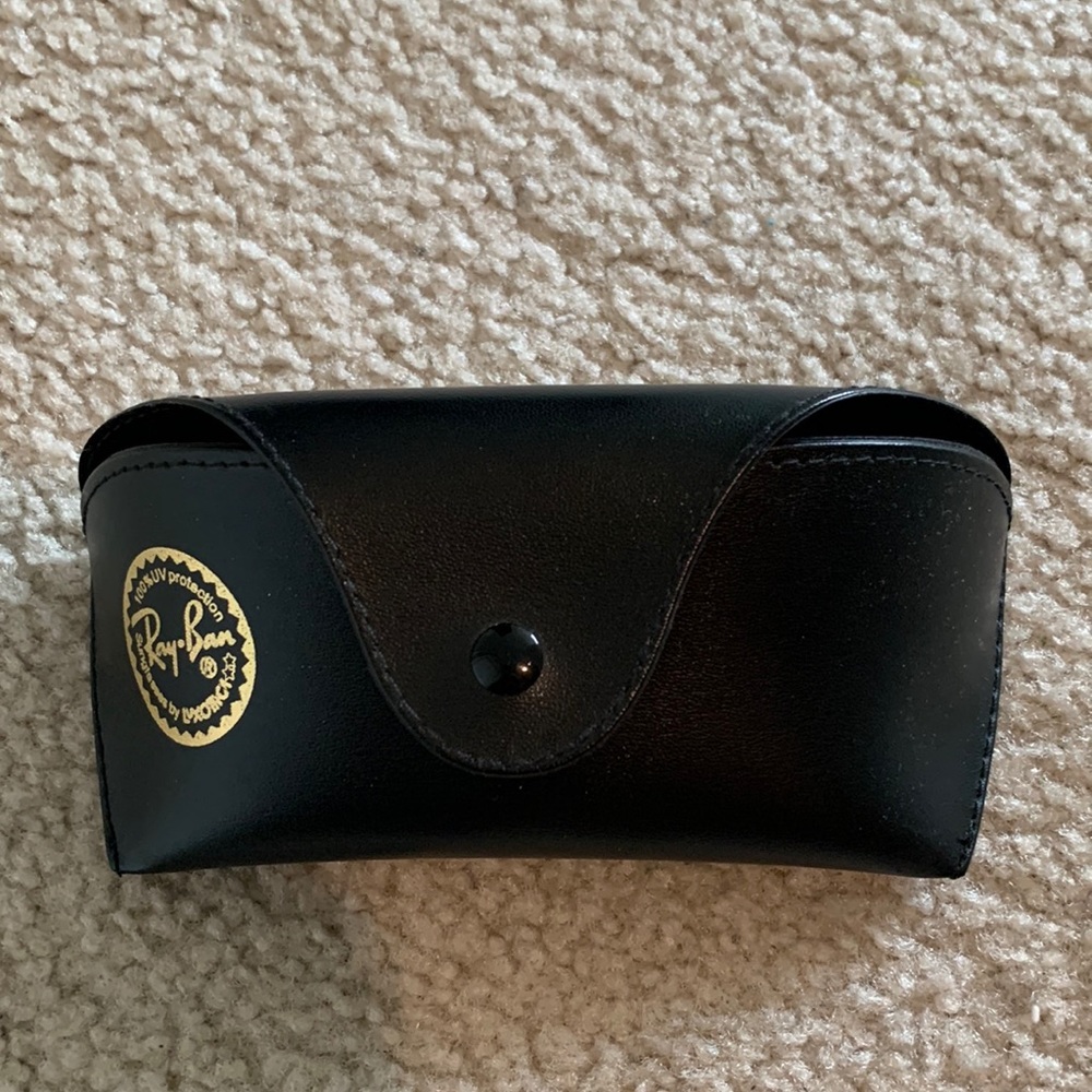 NWOT Black Ray Bans Glasses Case